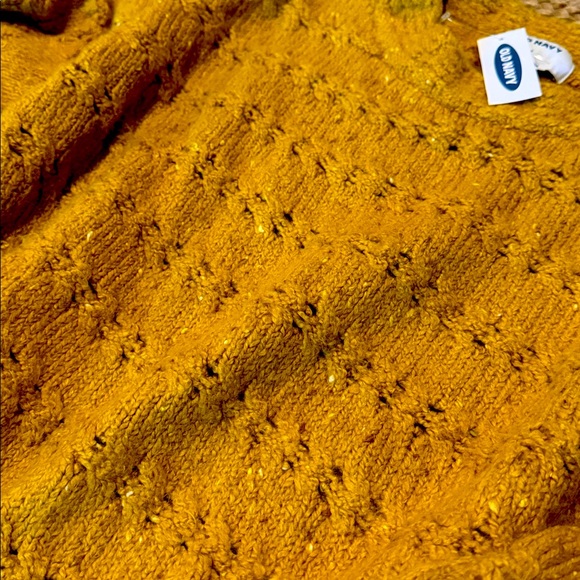 Old Navy women's sweater - Picture 3 of 5